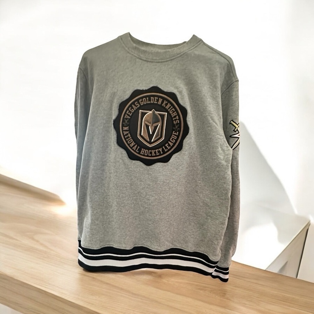 Gray Vegas Golden Knights Sweatshirt. Size M